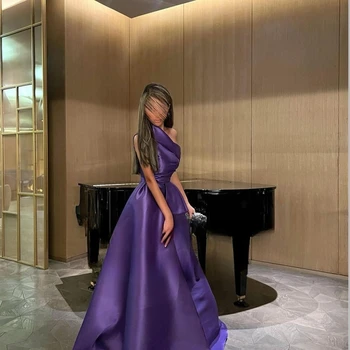 Фиолетовые атласные платья для выпускного вечера трапециевидной формы со складками на одном плече, простые вечерние платья с разрезом в Саудовской Аравии, женские платья для официальных мероприятий, свадебные