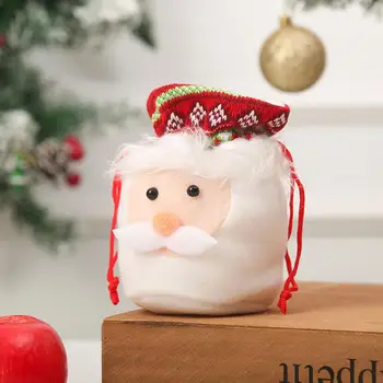 Этот пакет для рождественских подарков изготовлен из полиэстера, прочного материала, способного выдерживать большие нагрузки.